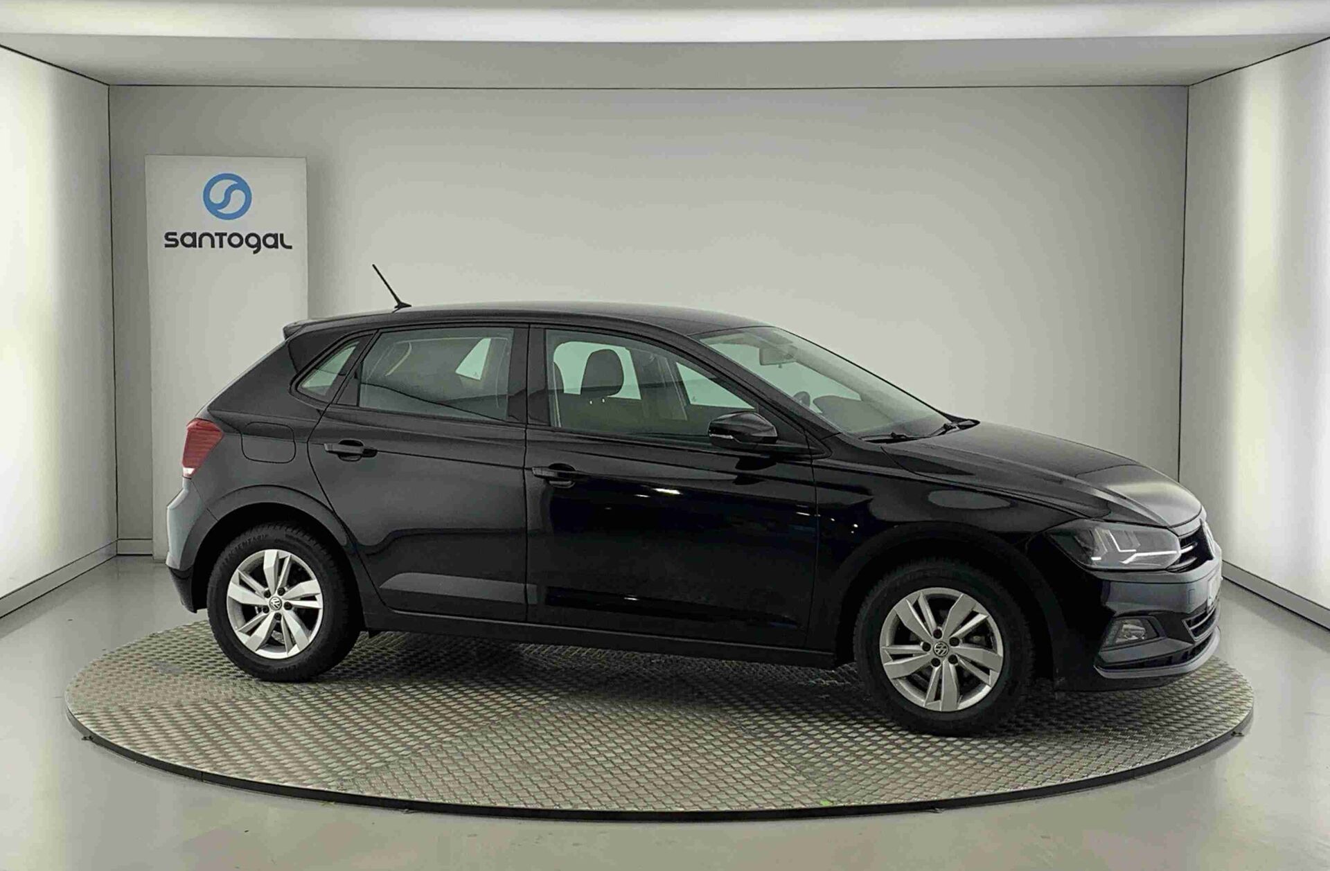 VOLKSWAGEN Polo 1.0 Confortline