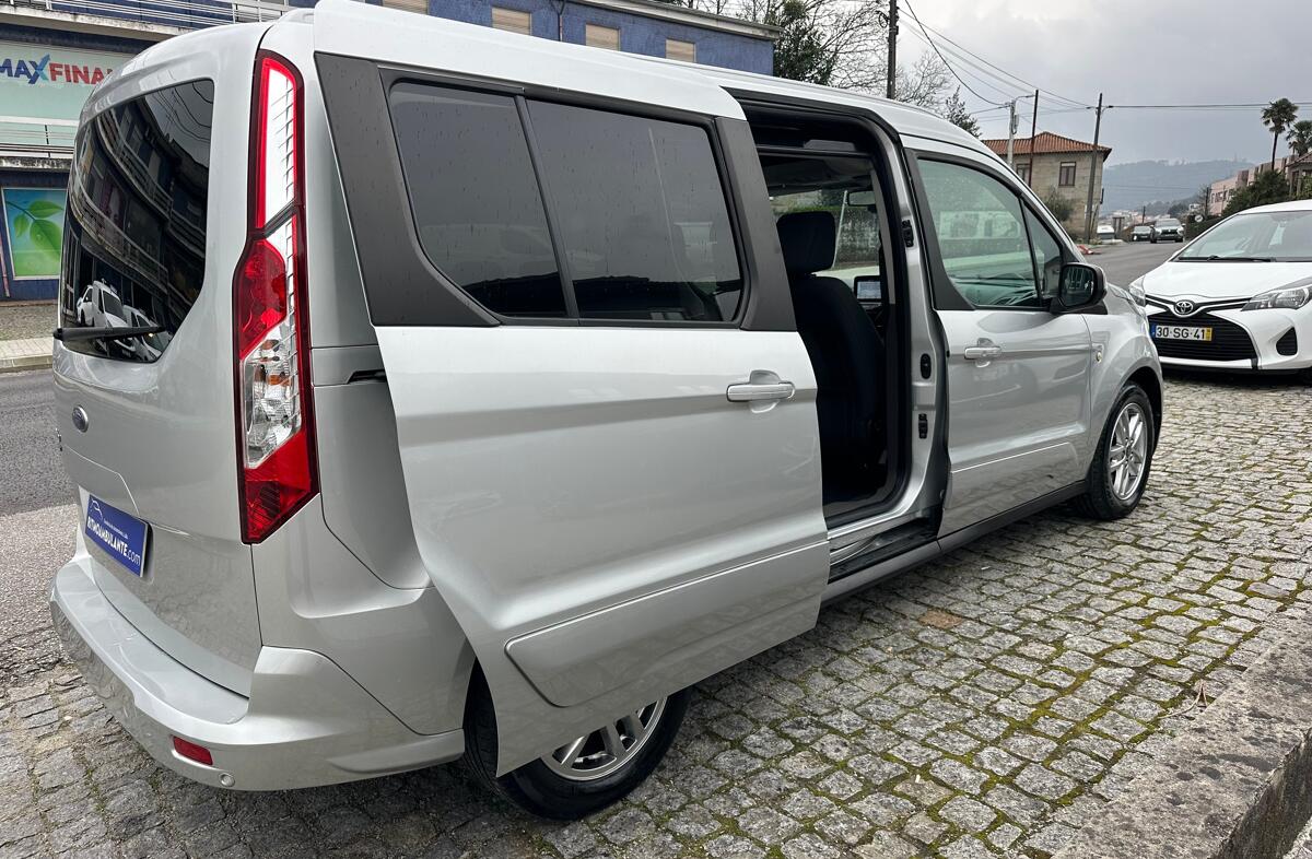 FORD Tourneo Connect 1.5 TDCi Titanium