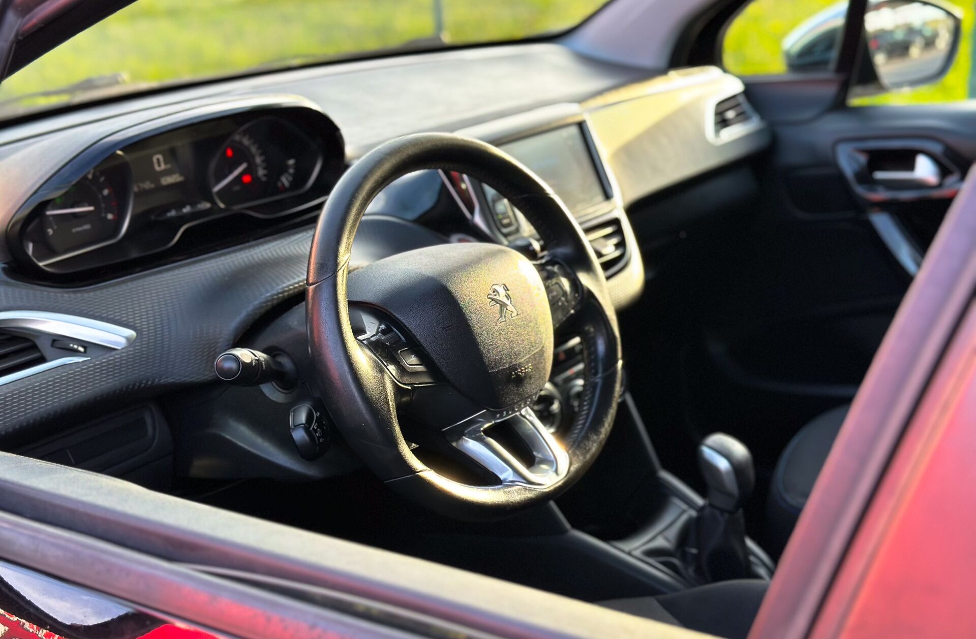 PEUGEOT 208 1.6 BlueHDi Style