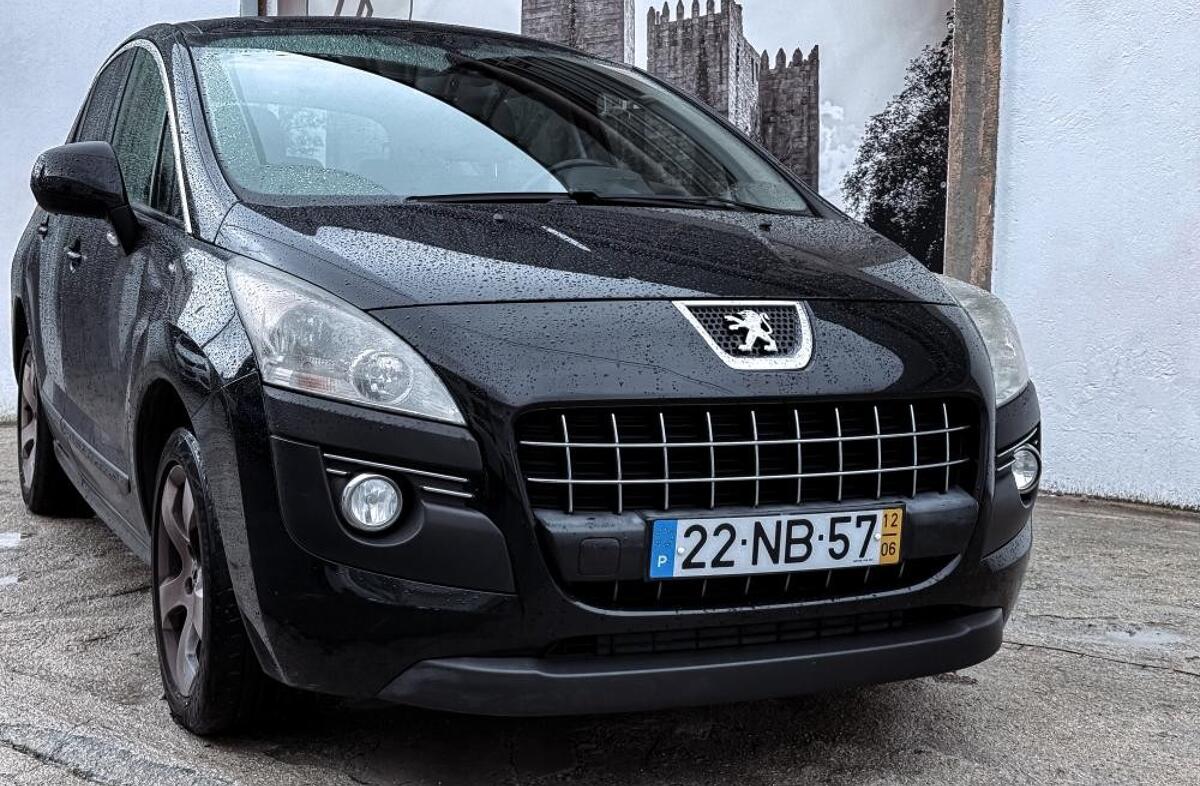 PEUGEOT 3008 1.6 HDi Allure