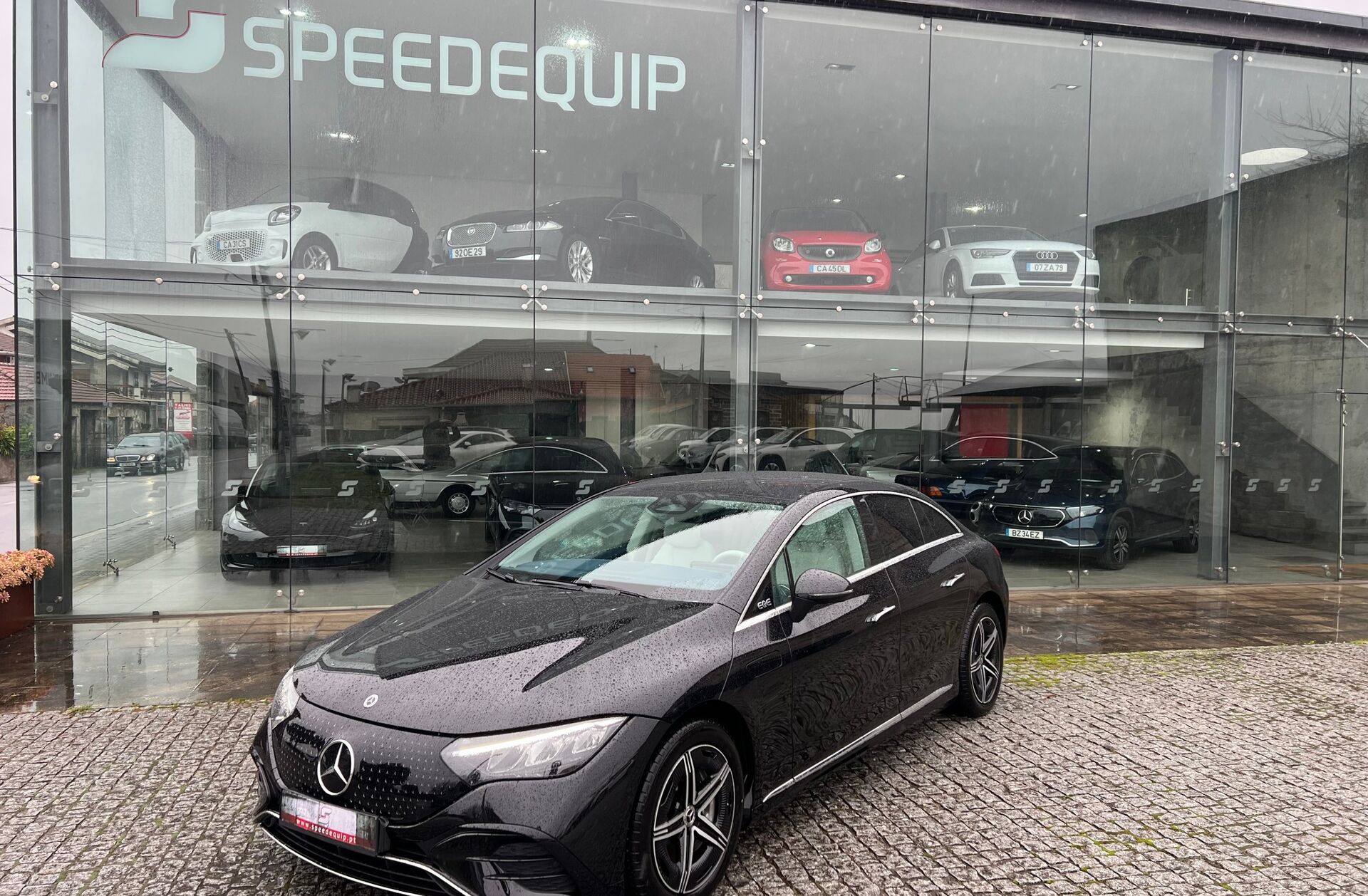 MERCEDES EQE 300 Edition