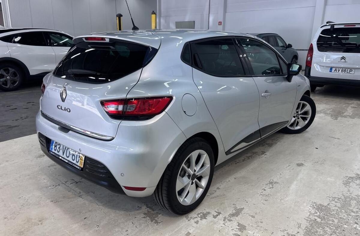 RENAULT Clio 1.5 dCi Limited