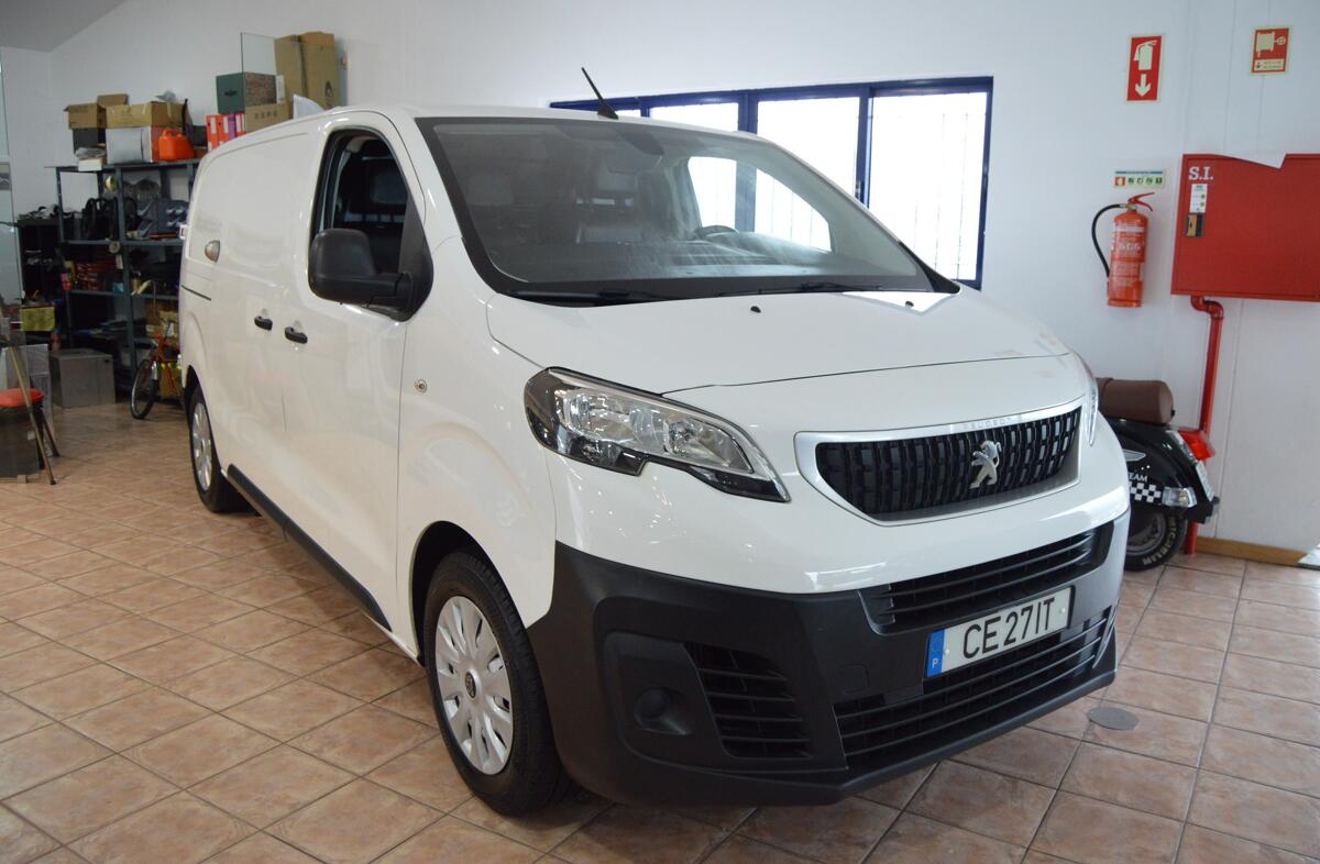 PEUGEOT Expert 2.0 BlueHDi L2H1 Premium Standard EAT8