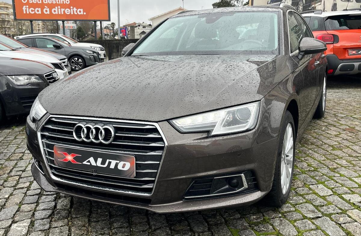 AUDI A4 2.0 TDI Advance S tronic