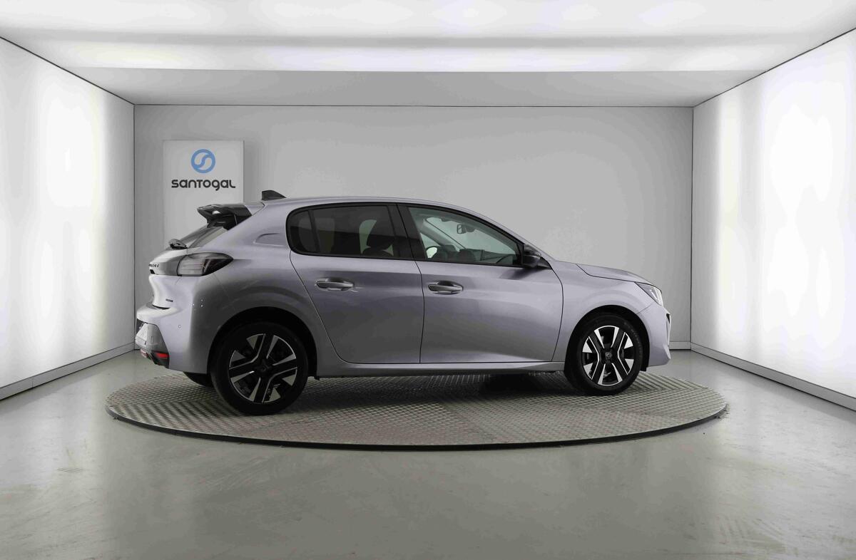 PEUGEOT 208 1.2 Hybrid Allure e-DCS6