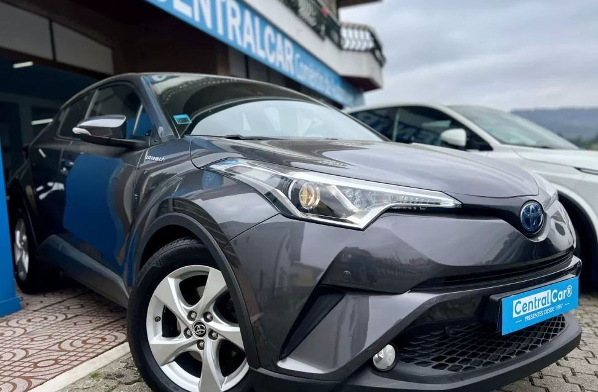 TOYOTA C-HR 1.8 HSD Comfort Auto 122Cv | GPS | CÂMARA