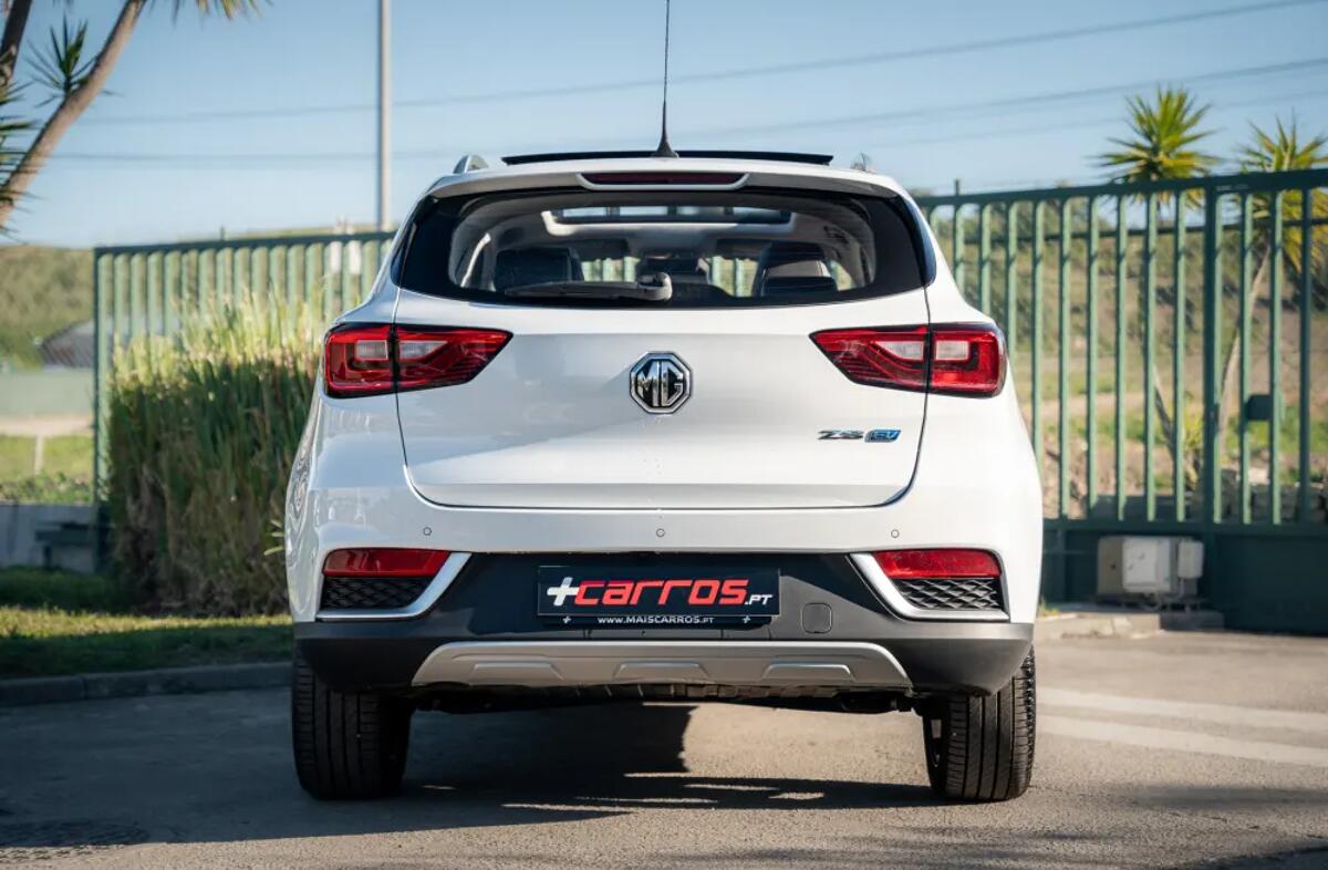 MG ZS 44.5 kWh Luxury