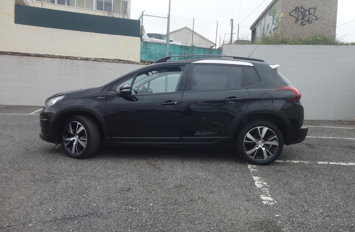 PEUGEOT 2008 1.6 BlueHDi Allure