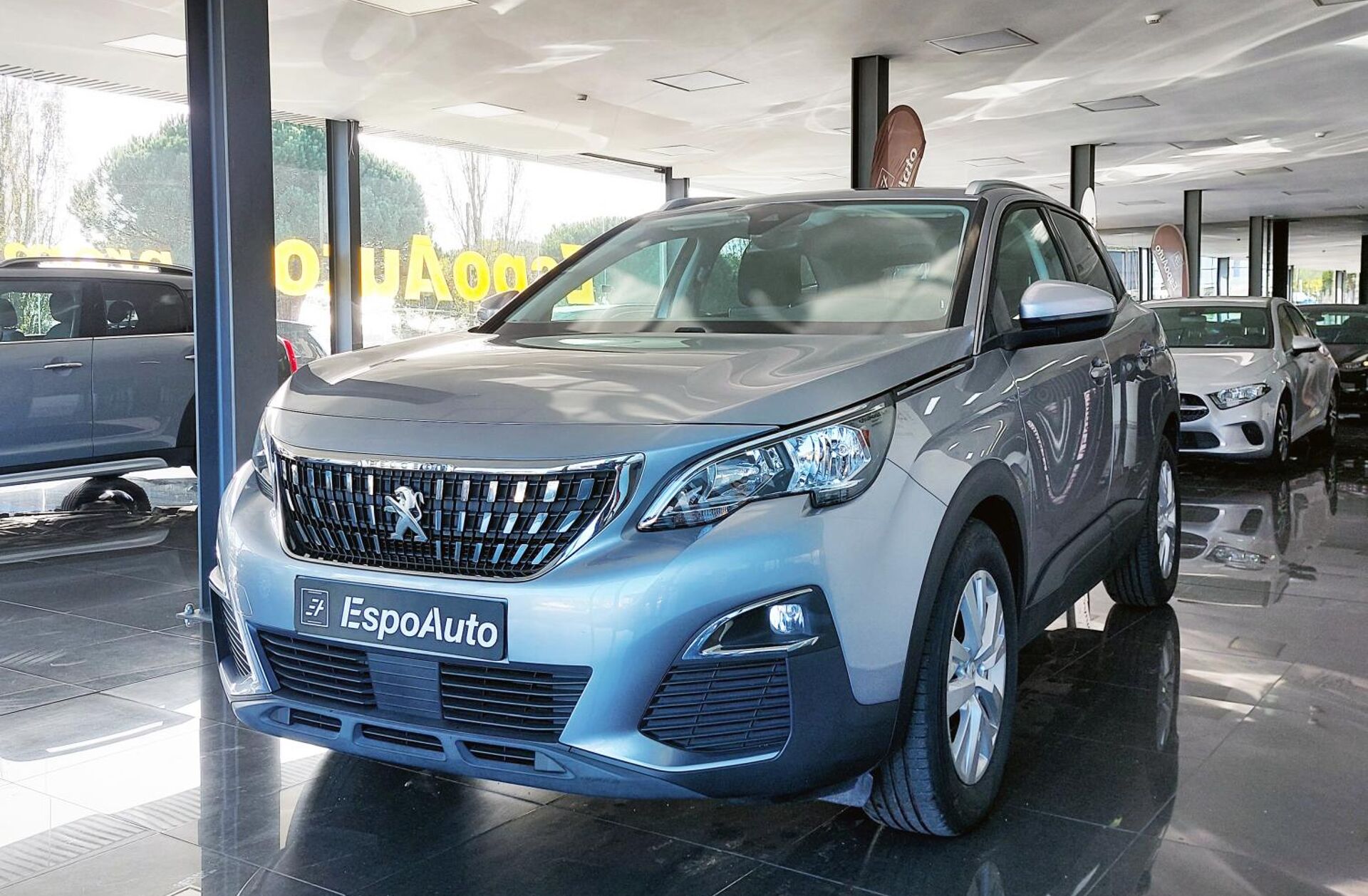 PEUGEOT 3008 1.5 BlueHDi Active