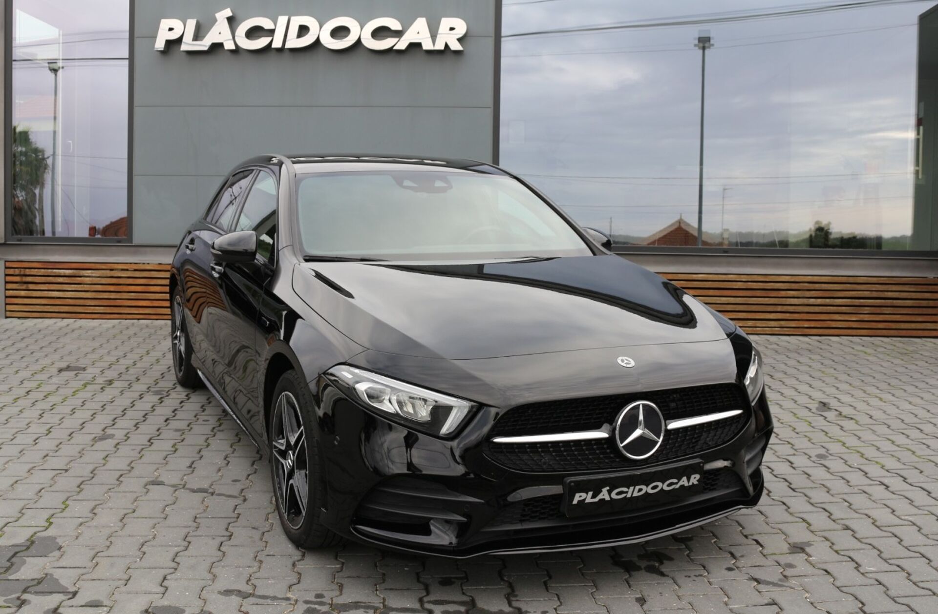 MERCEDES Classe A A 250 e AMG Line