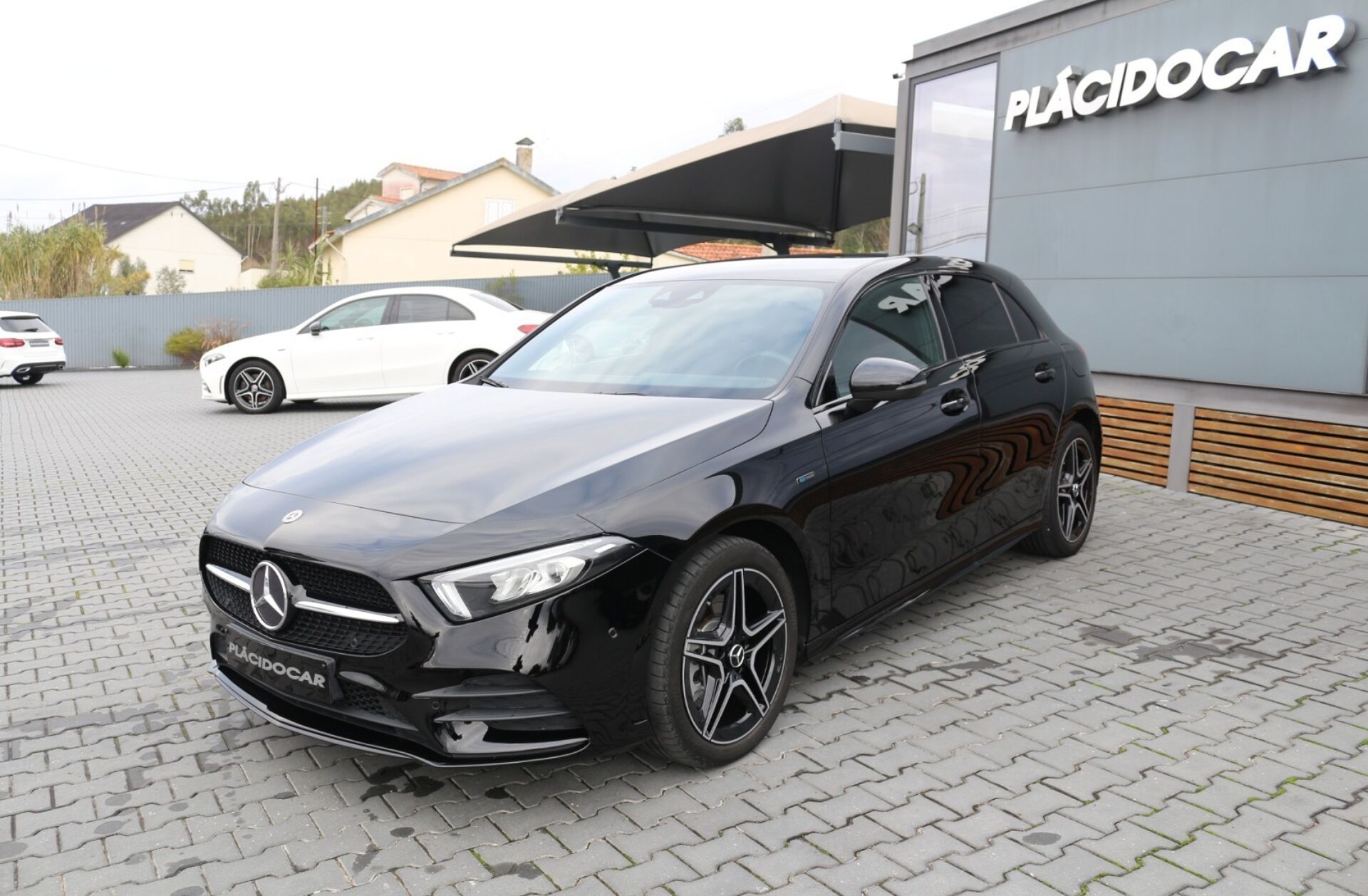 MERCEDES Classe A A 250 e AMG Line