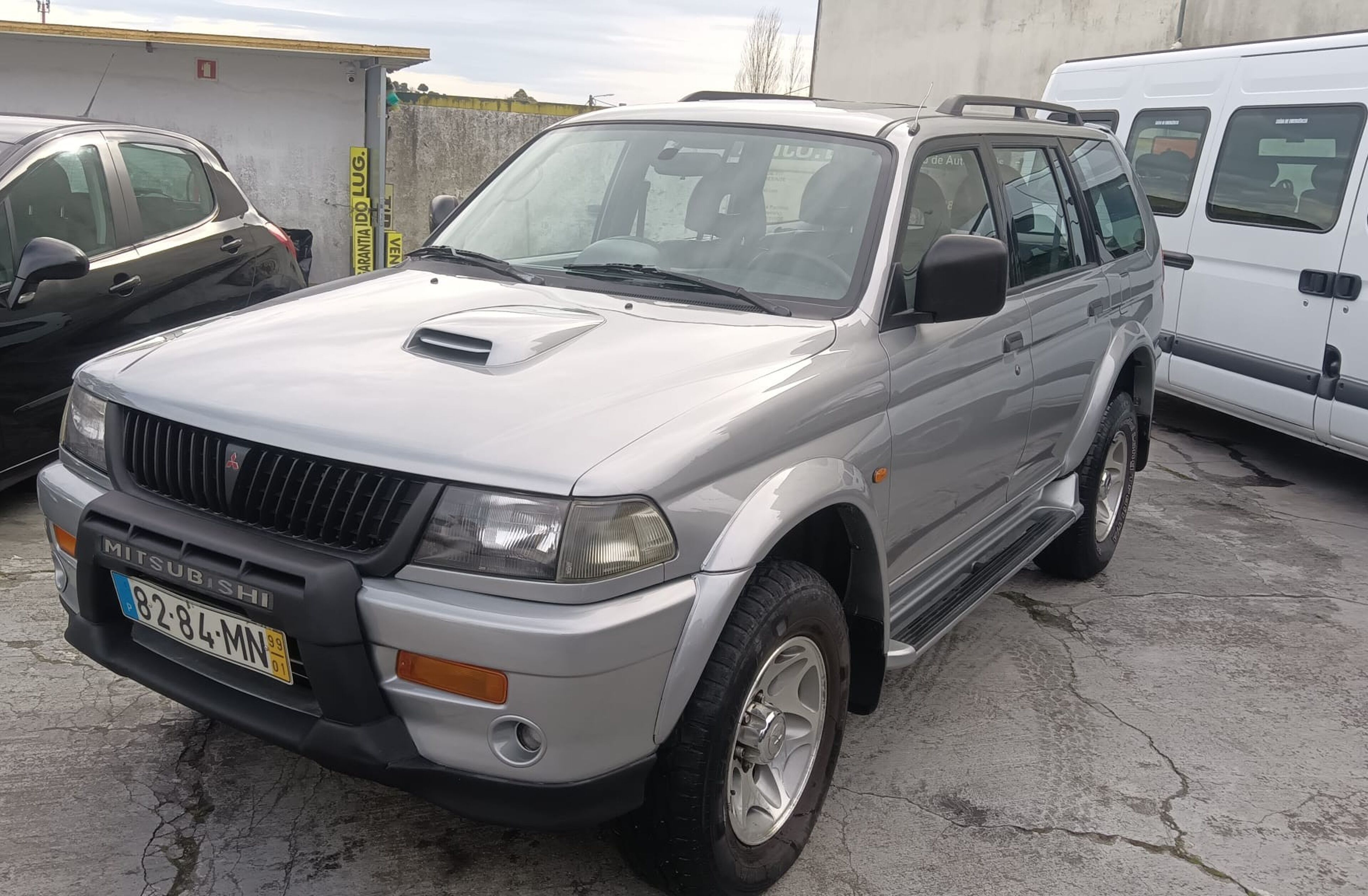 MITSUBISHI Pajero 2.5 TD GLX Longo
