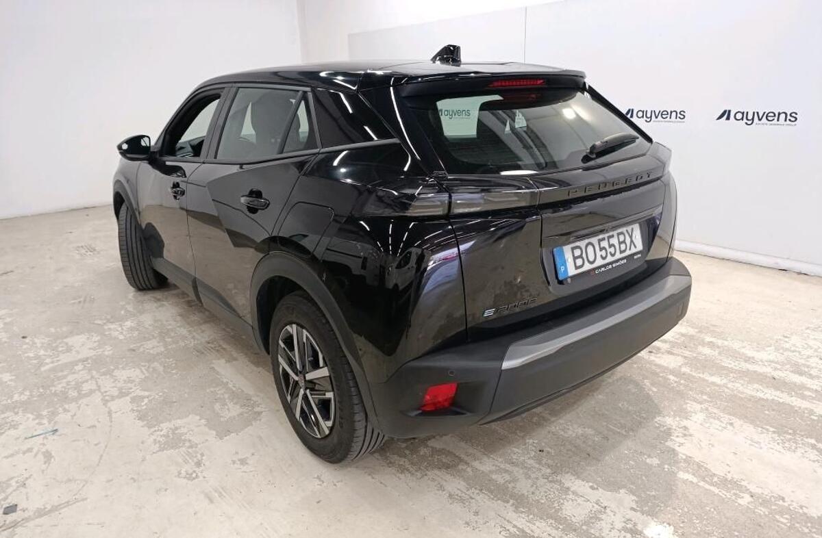 PEUGEOT 2008 e- 54 kWh Active