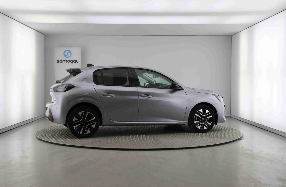 PEUGEOT 208 1.2 Hybrid Allure e-DCS6