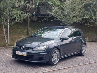 VOLKSWAGEN Golf GTD