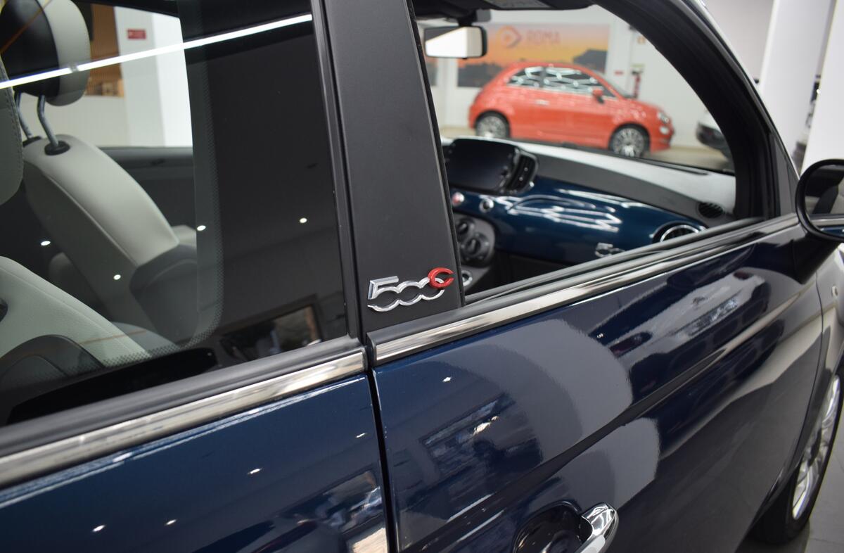 FIAT 500 C 1.0 Hybrid Dolcevita