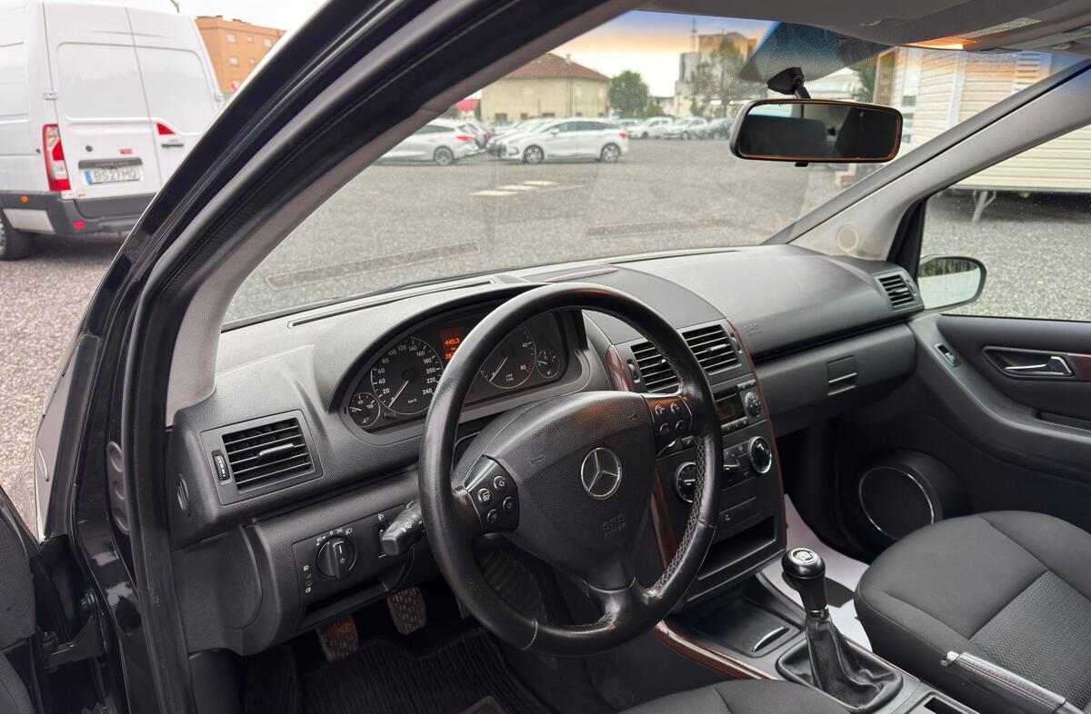 MERCEDES Classe A A 180 CDi Avantgarde