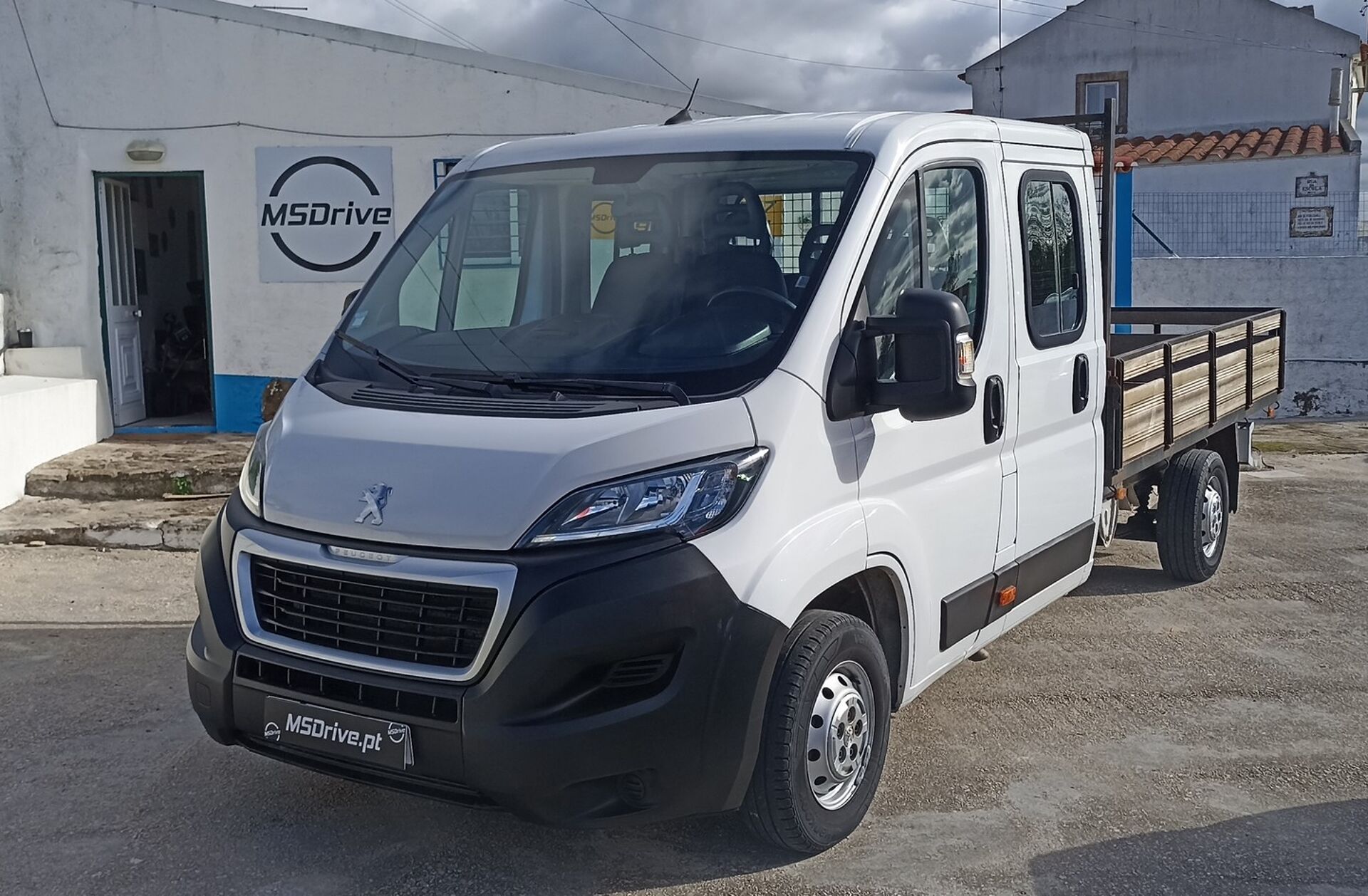 PEUGEOT Boxer 2.2 BlueHDi 335 L3 CD