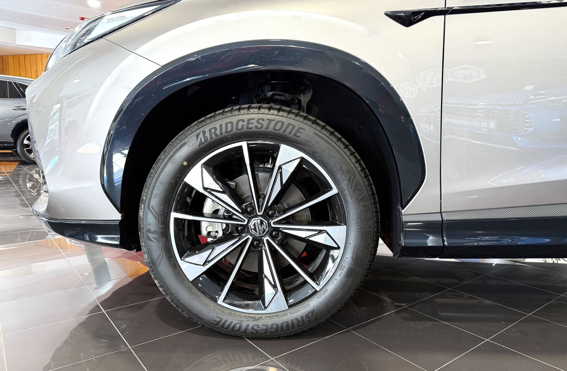 MG HS 1.5 T Luxury AT