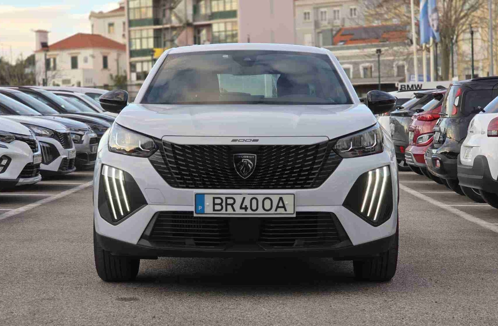 PEUGEOT 2008 1.2 PureTech Style
