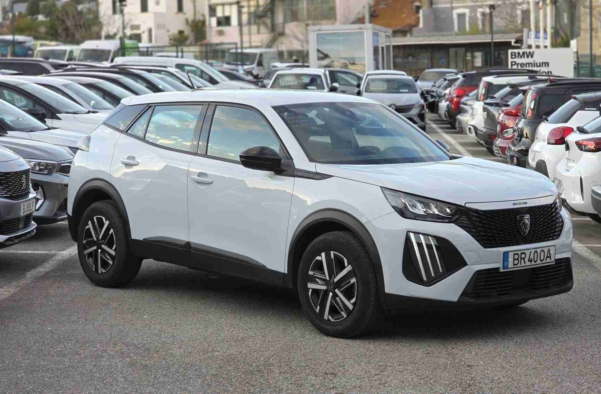 PEUGEOT 2008 1.2 PureTech Style