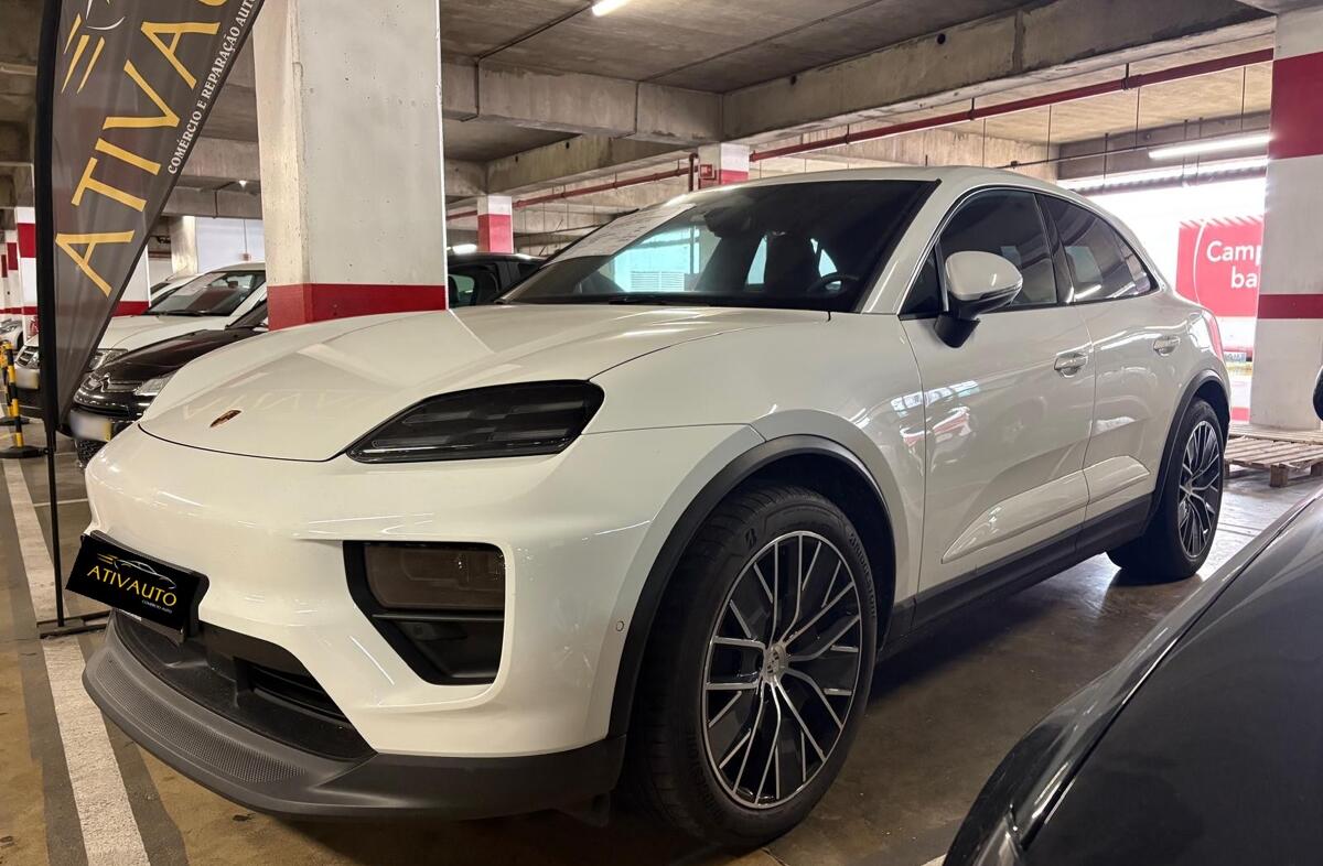 PORSCHE Macan Macan