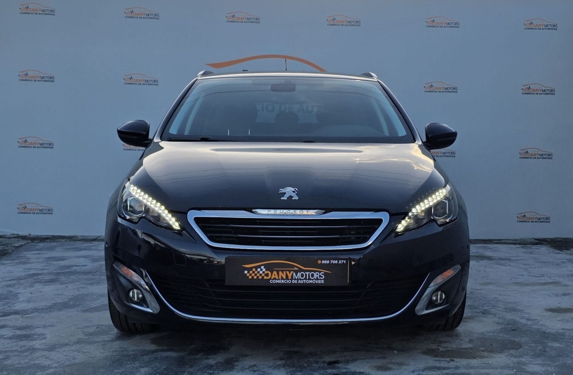 PEUGEOT 308 1.6 BlueHDi Allure J17