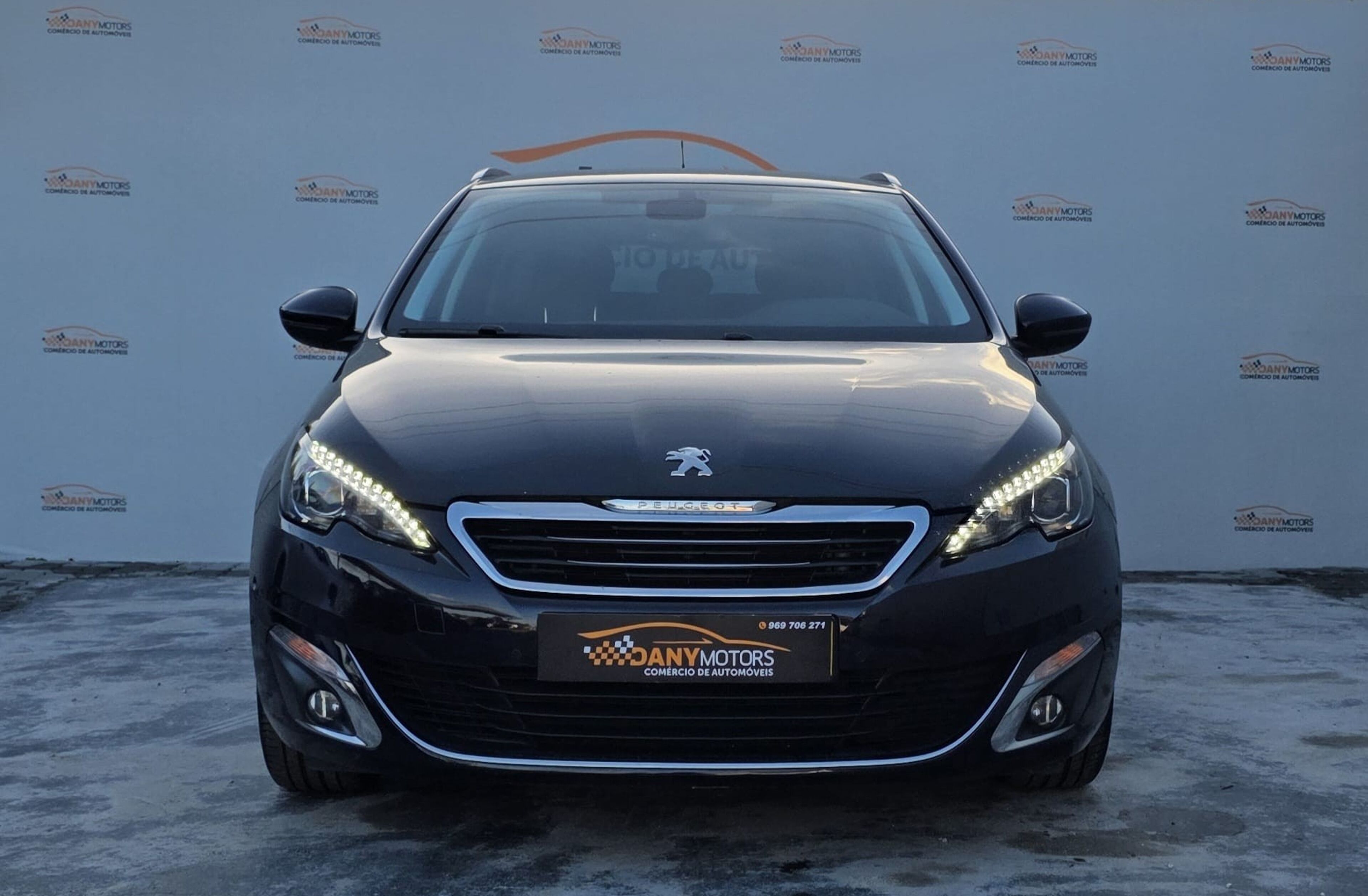 PEUGEOT 308 1.6 BlueHDi Allure J17
