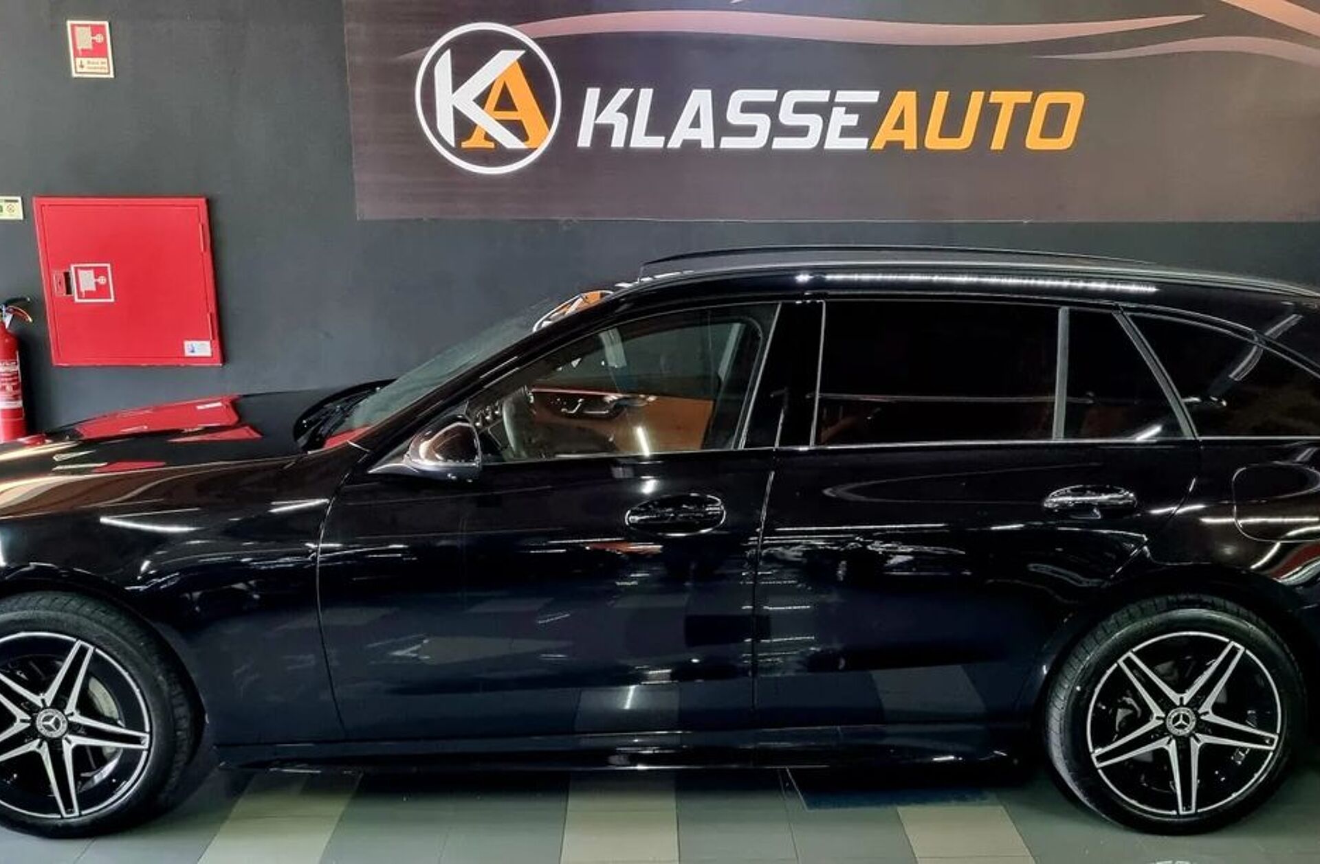 MERCEDES Classe C C 300 e AMG Line