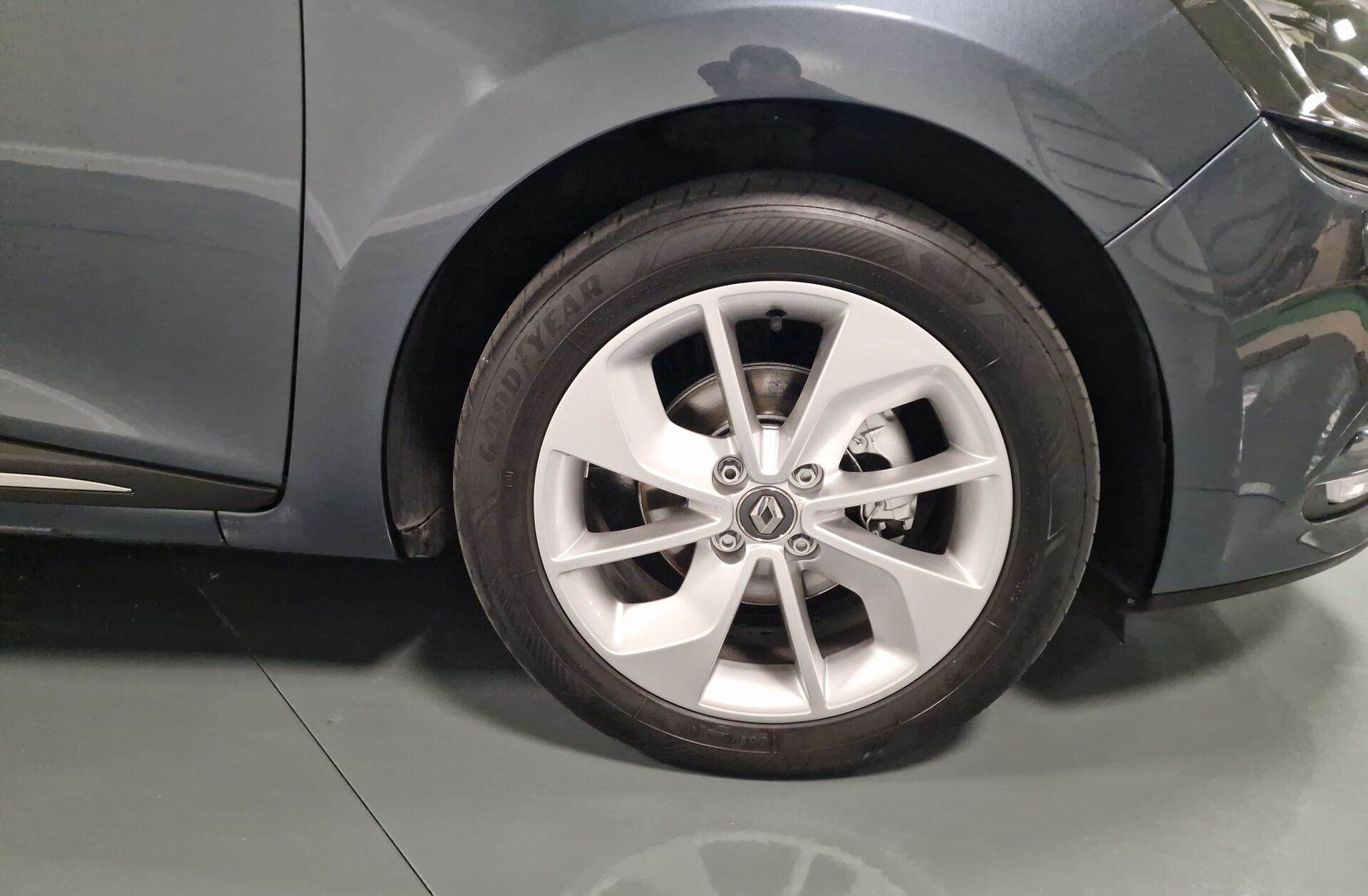 RENAULT Clio 1.5 dCi Limited