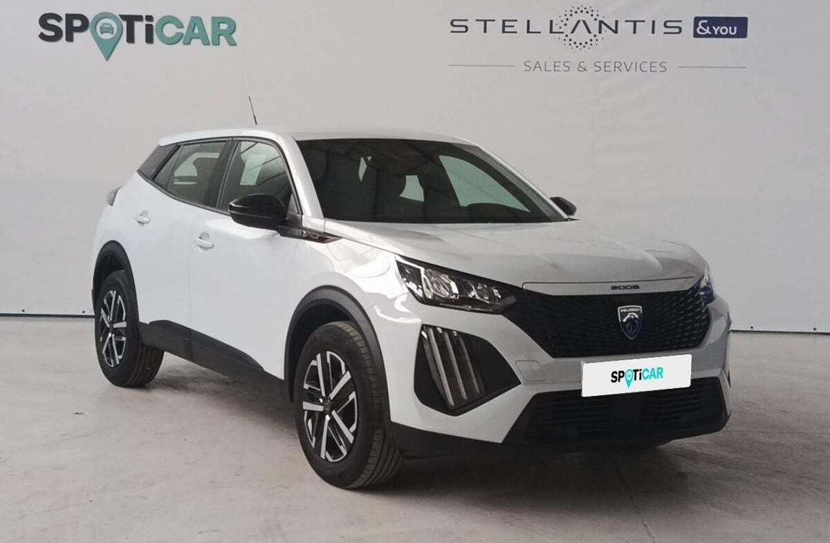 PEUGEOT 2008 1.2 PureTech Style