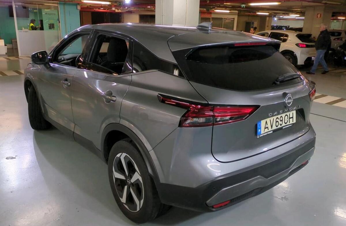 NISSAN Qashqai 1.3 DIG-T N-Connecta