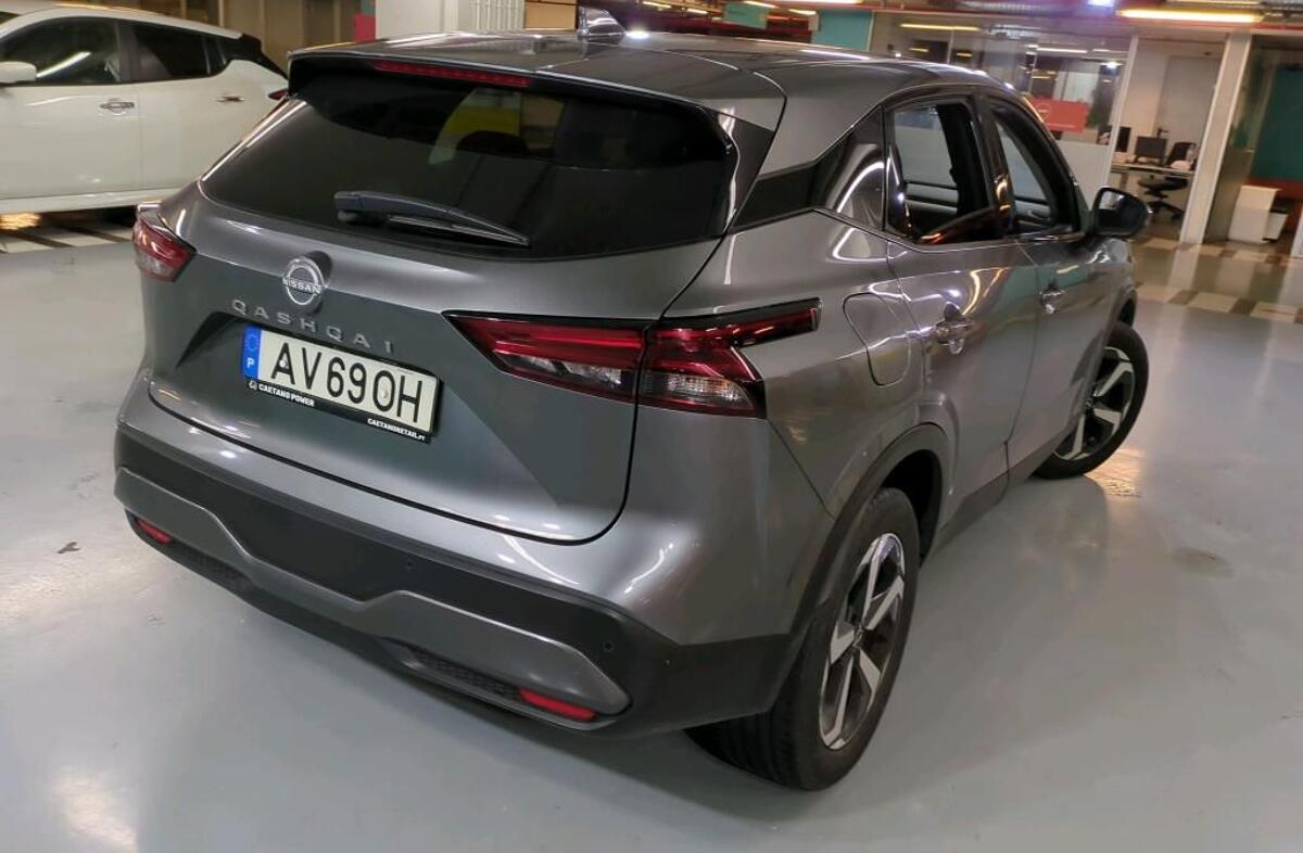 NISSAN Qashqai 1.3 DIG-T N-Connecta