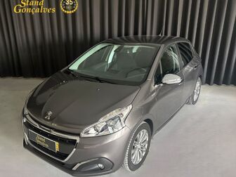 PEUGEOT 208 1.2 Pure Tech Style