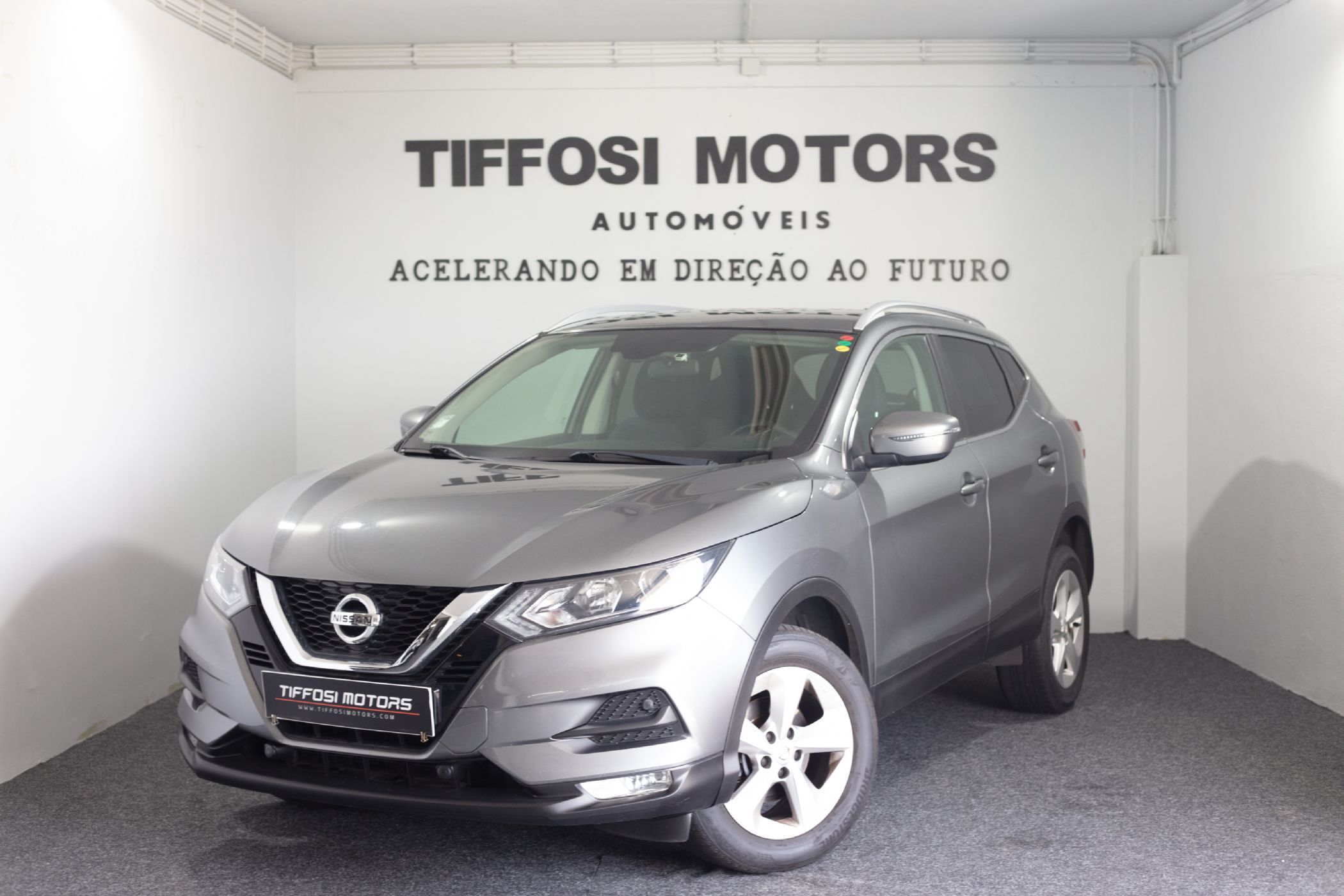 Nissan Qashqai 1.5 dCi N-Connecta por 21 500 € Tiffosi Motors | Porto