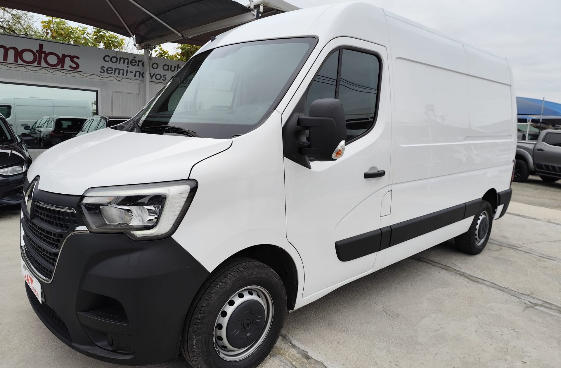 RENAULT Master 2.3 dCi L2H2 3.3T
