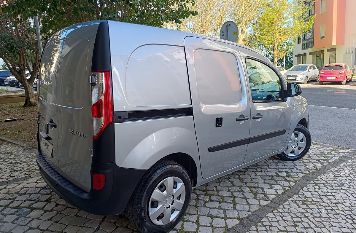 RENAULT Kangoo 1.5 Blue dCi Extrem