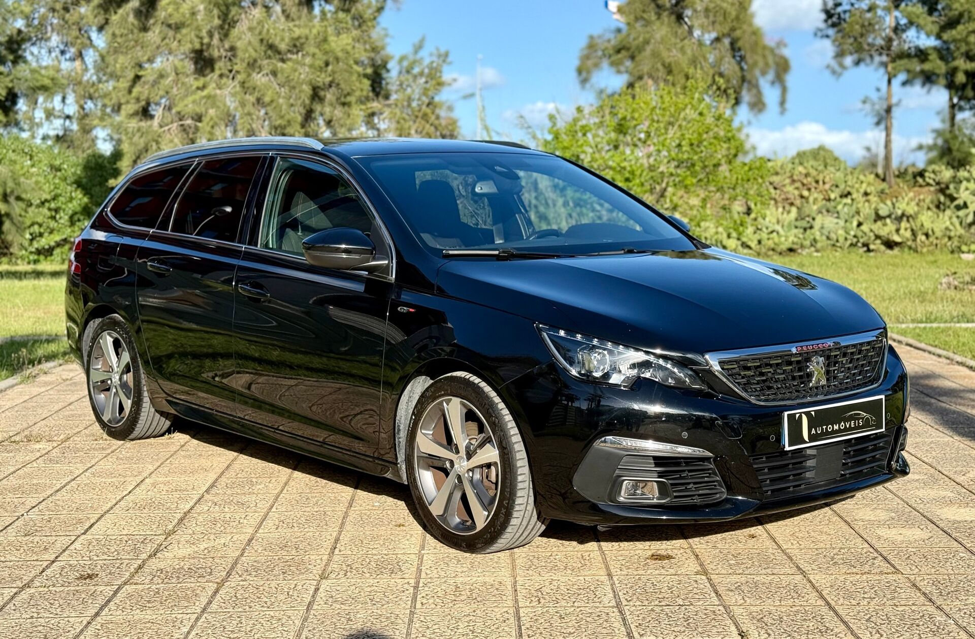 PEUGEOT 308 1.2 PureTech GT Line EAT8