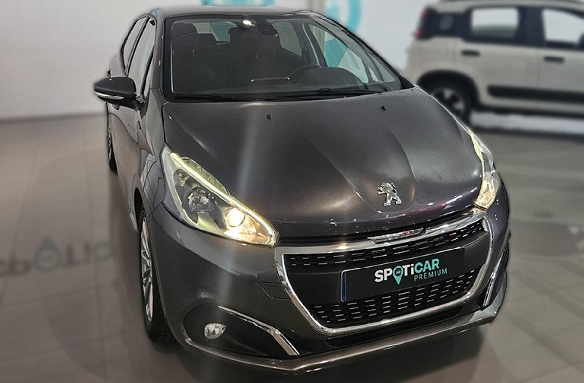 PEUGEOT 208 1.2 PureTech Active