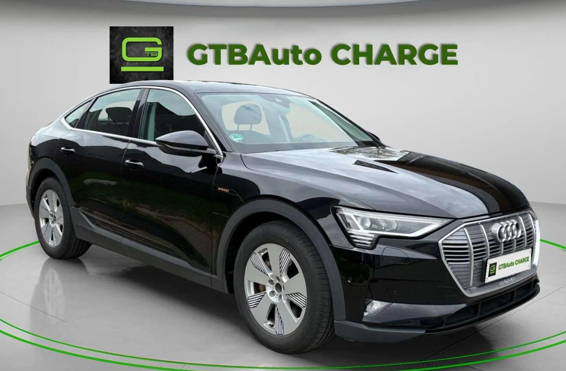 AUDI e-tron 50 quattro