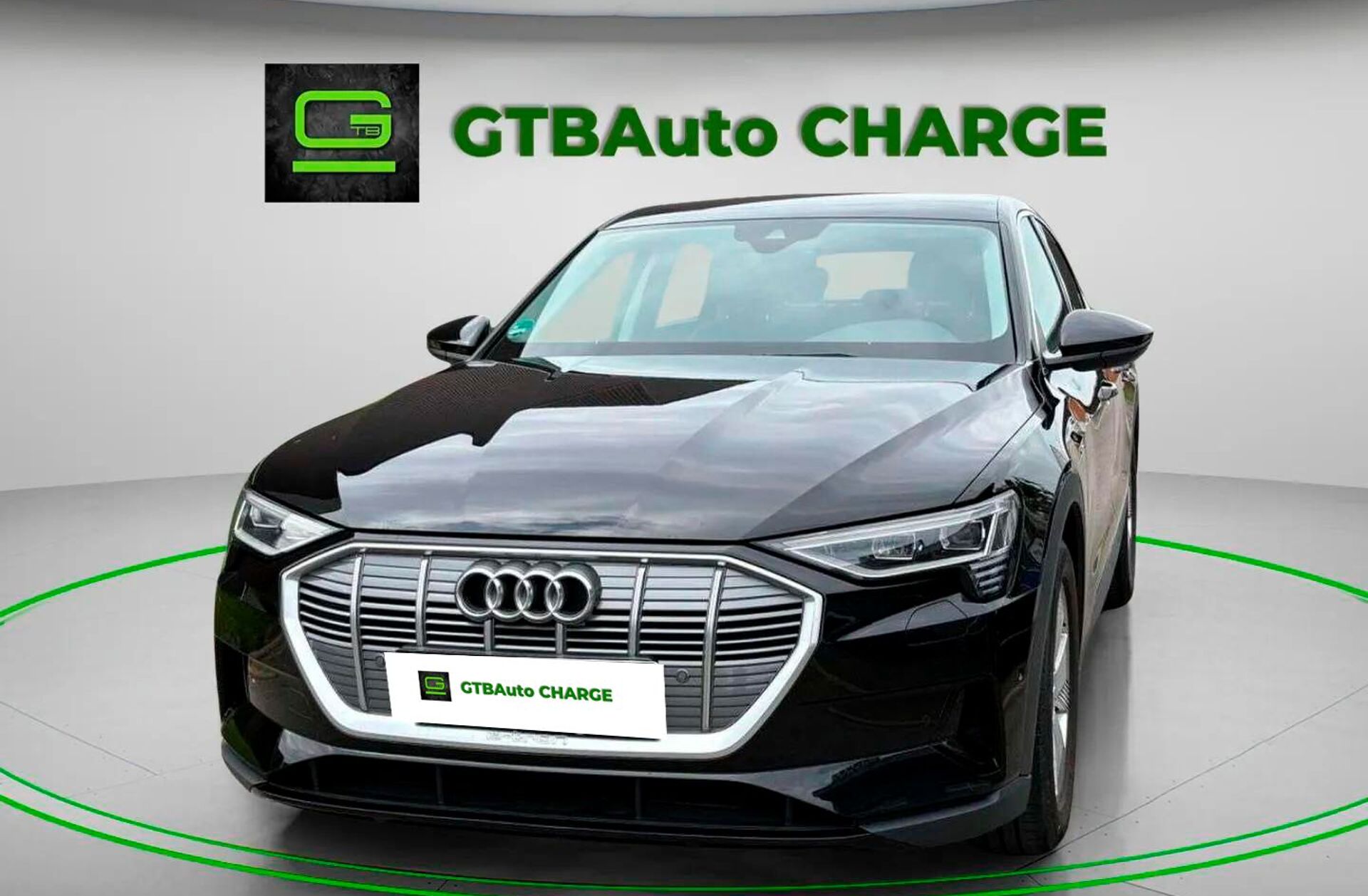 AUDI e-tron 50 quattro