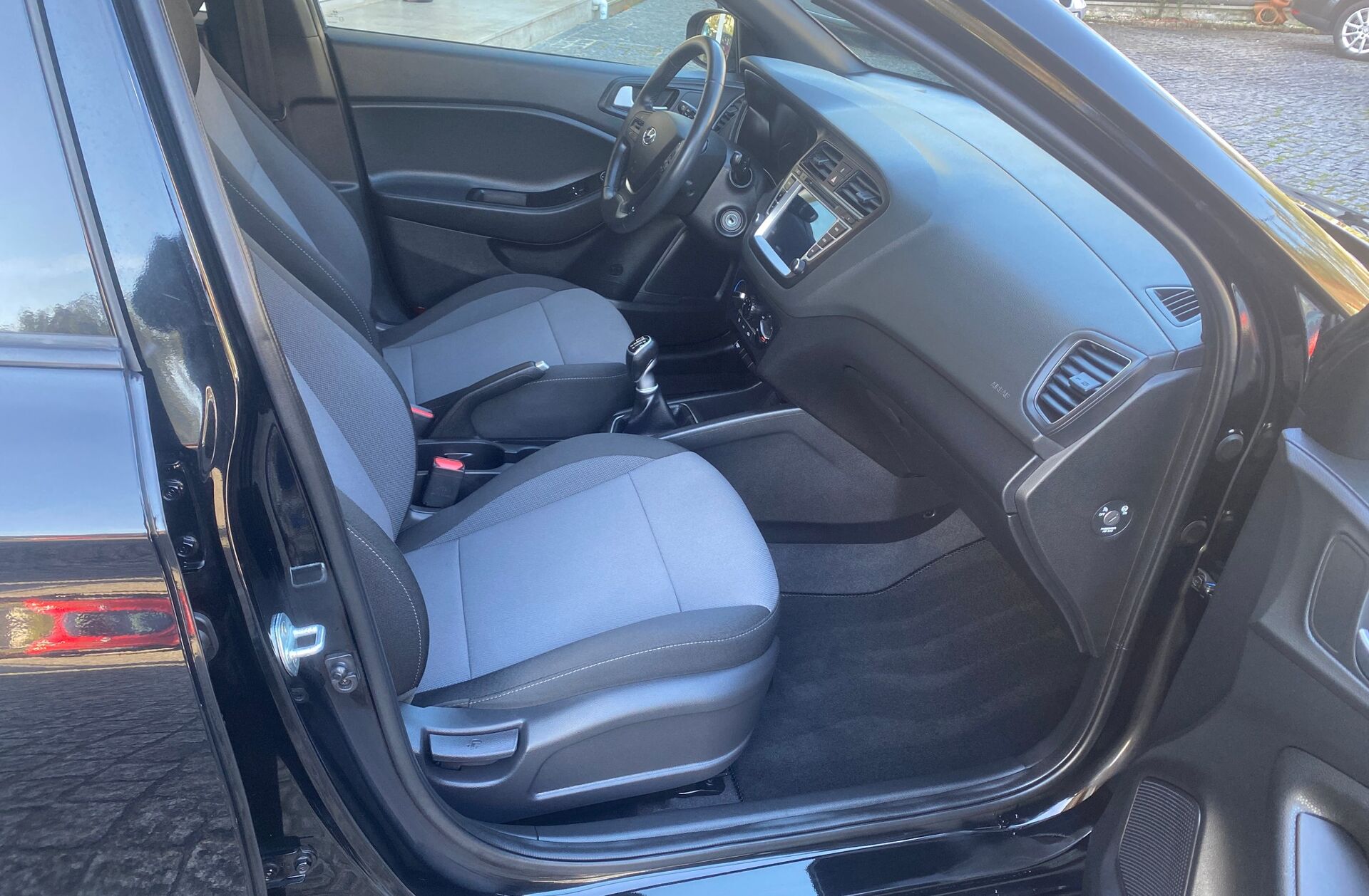 HYUNDAI i20 1.0 T-GDi