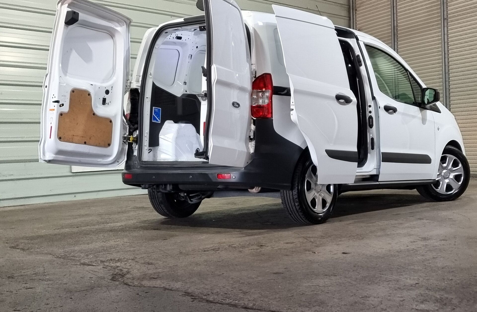 FORD Courier 1.5 TDCi Ambiente