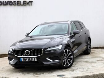 VOLVO V60 2.0 B4 Plus Bright Auto