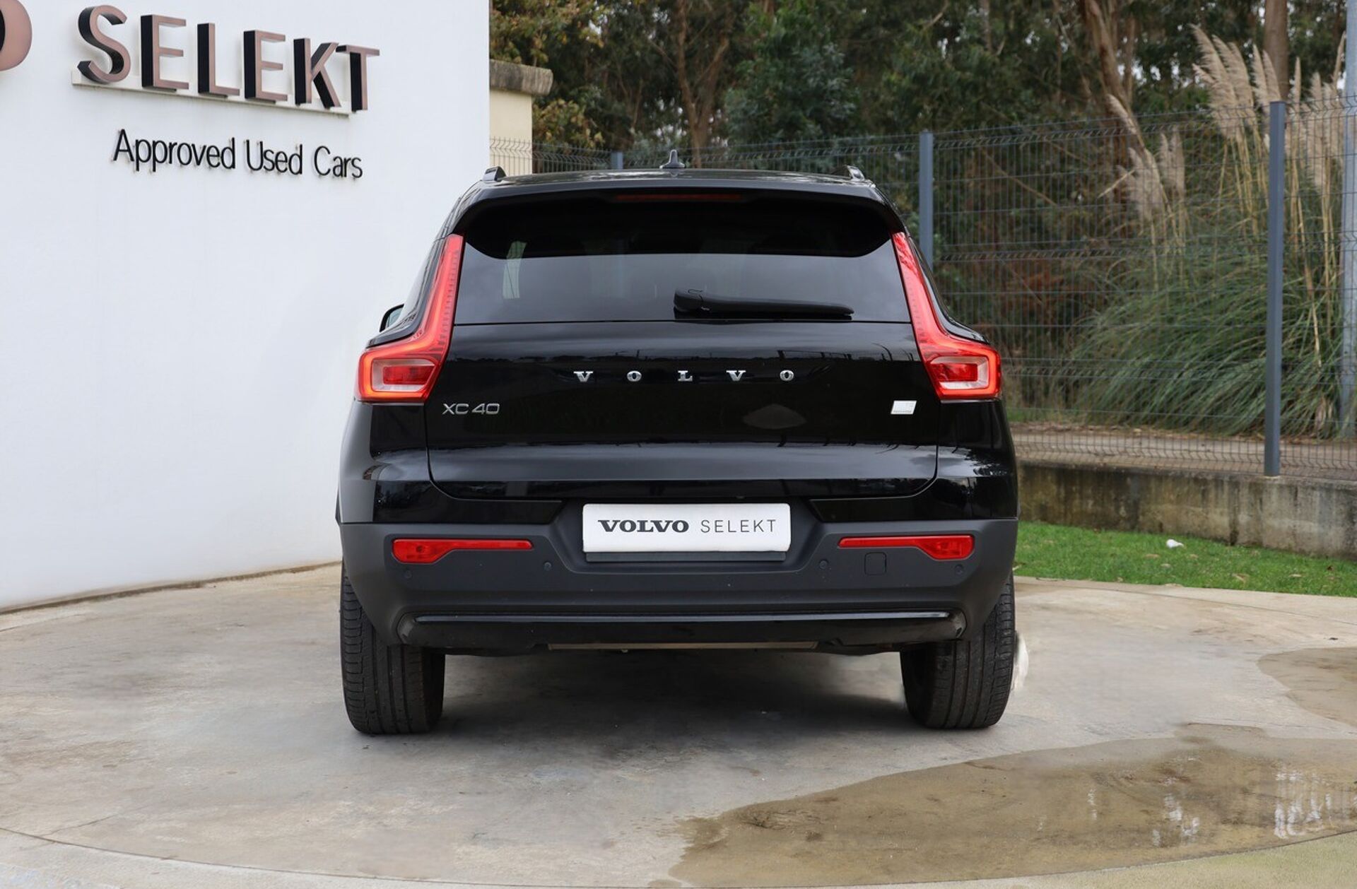 VOLVO XC40 1.5 T5 PHEV Plus Dark