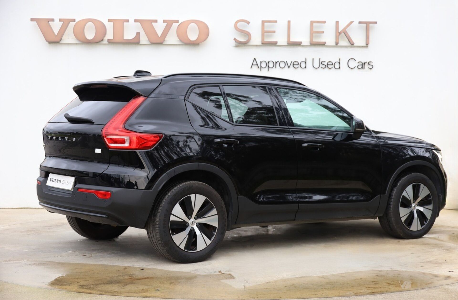 VOLVO XC40 1.5 T5 PHEV Plus Dark