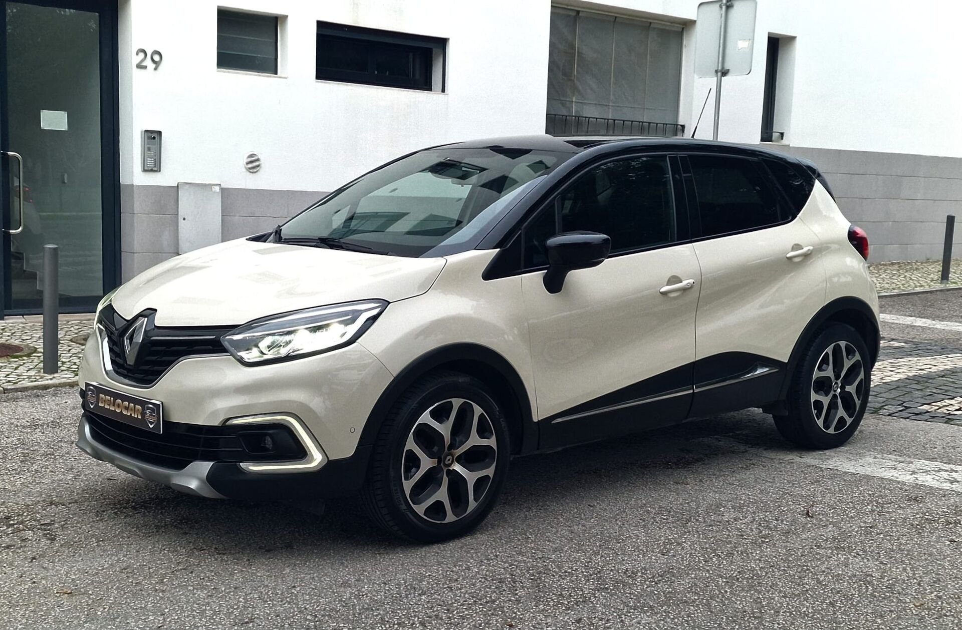RENAULT Captur 0.9 TCe Exclusive