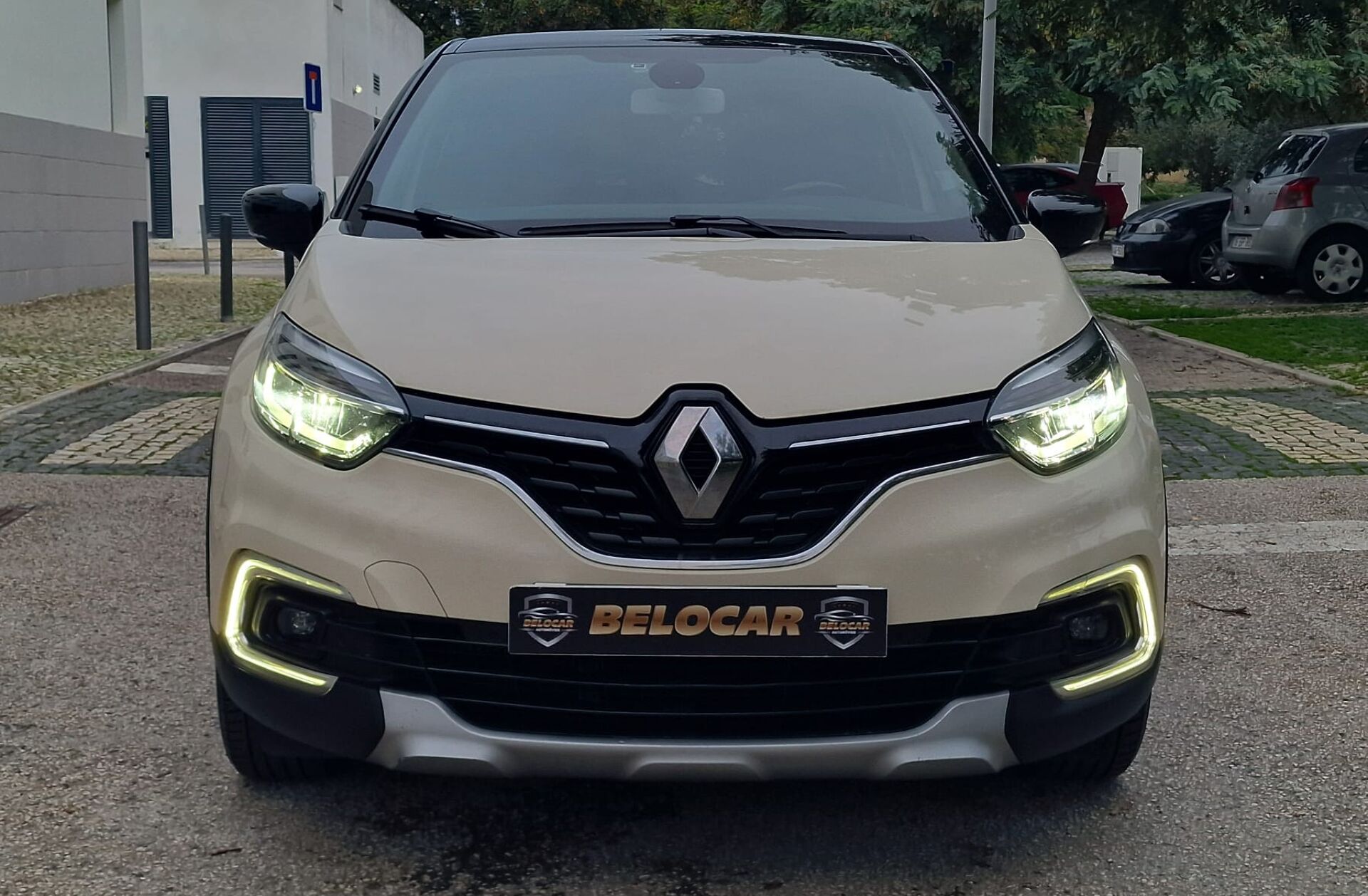 RENAULT Captur 0.9 TCe Exclusive