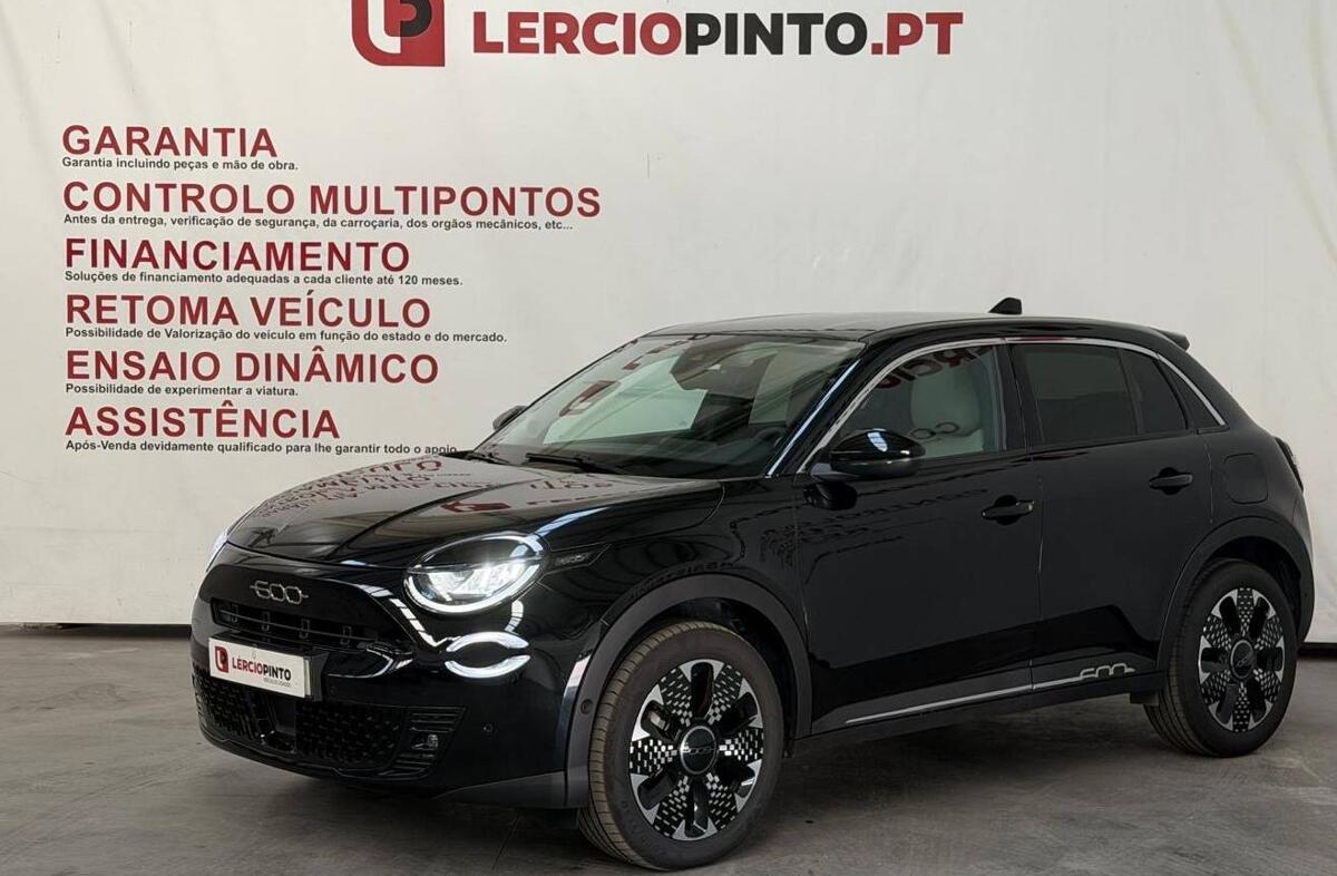 FIAT 600 1.2 Hybrid La Prima