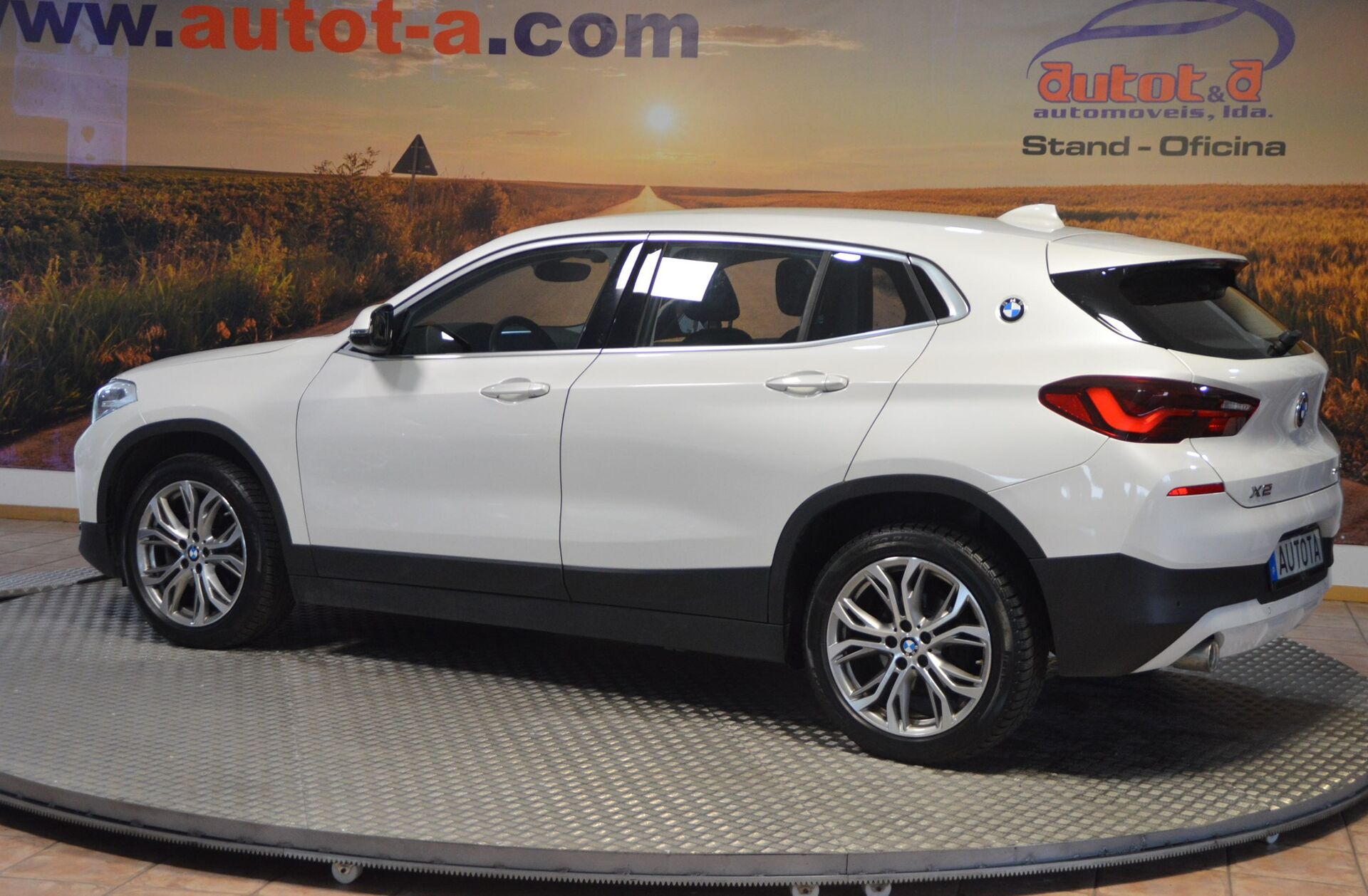 BMW X2 16 d sDrive Auto GoldPlay